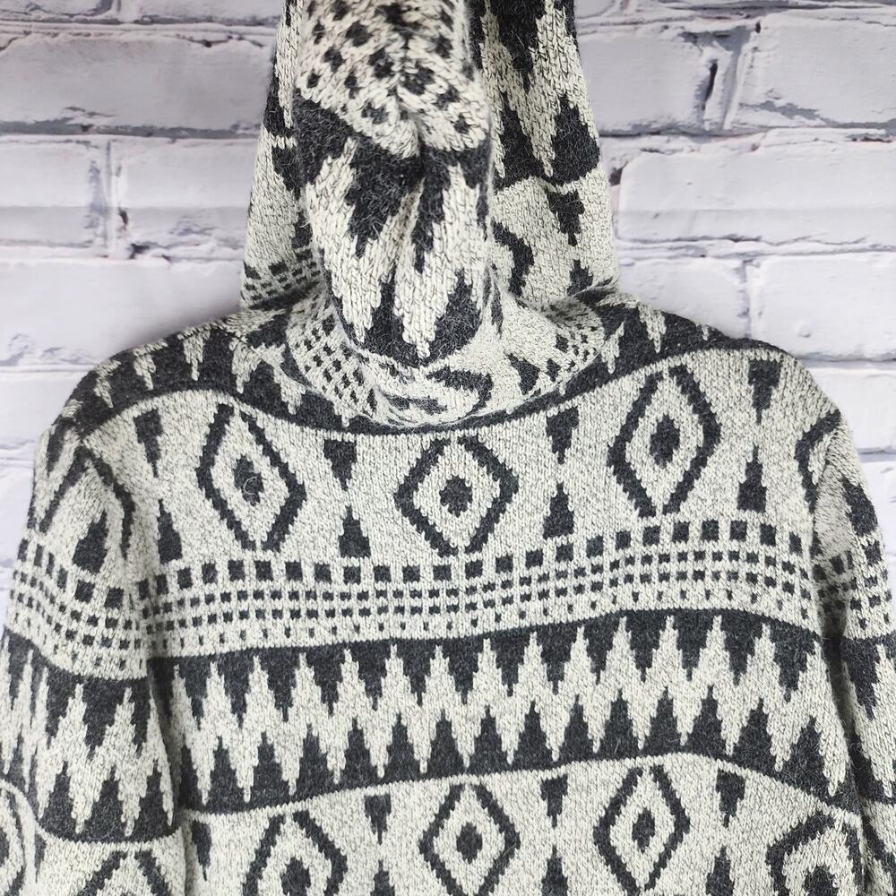 Montreal Cardigan Women's L Aztec/Geometric Plush Soft Black/White Sweater Boho - Picture 6 of 8